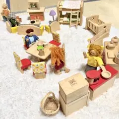 PLAN TOYS（プラントイ）ドールハウス 家具・人形セット