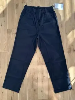 ブラック テーパードパンツ L