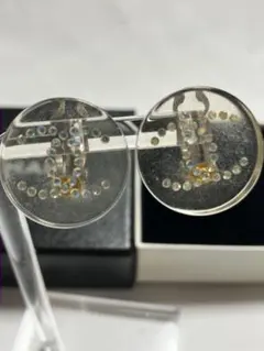 CHANEL正規品クリアイヤリングラインストーン両耳、中古品そこそこ美品、箱入り