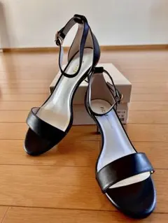 PICHE ABAHOUSE ブラックストラップサンダルのサムネイル