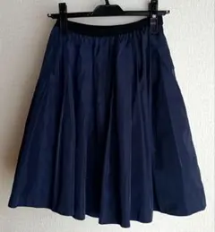 超美品　ネイビー フレアスカート　ひざ丈　フリーサイズ　ボリューム　フォーマル