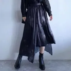 【HARE】BLURパターンガラプリーツスカート 花柄 総柄 ブラックのサムネイル