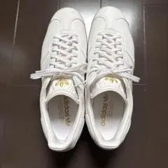 adidas GAZELLE ホワイト ガムソール スニーカー