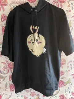 ちいかわ　うさぎ　パーカー　半袖　シャツ　服　アベイル　サイズL