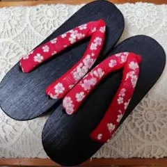 ★最終値下げ 花柄鼻緒の子供桐下駄