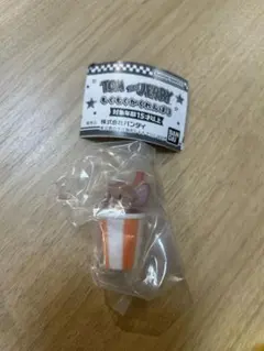 TOM and JERRY もぐもぐかくれんぼ３　ジェリー&ジュース