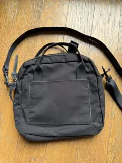 【美品・未使用】A5ショルダーバッグ