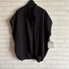 新品 squady 定価￥1万6500円 黒 リネン トップス