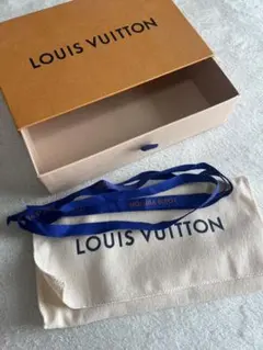 LOUIS VUITTON ギフトボックスと袋セット