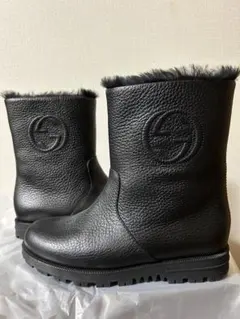 2025年最新】GUCCI ムートンブーツの人気アイテム - メルカリ