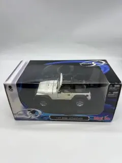 京商PMA1/18BMW V12LMRアートカー Jenny Holzer#16 - メルカリ