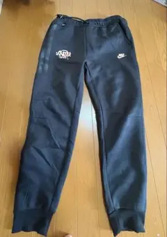 Nike シナワールド コラボ テックフリース XS - メルカリ