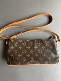 LOUIS VUITTON トロター　モノグラム　ショルダーのサムネイル