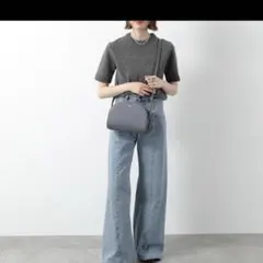 A.P.C. アーペーセー ショルダーバッグ　ハーフムーン