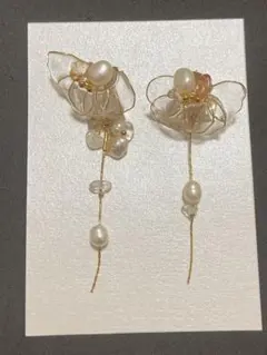 Piper luxury petal ピアス　花モチーフ　ブライダル　花嫁