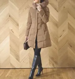 フォックスファーバッスルスタイルダウンコート