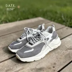 極美品✨ D.A.T.E. FUGA 22.5㌢ デイト メッシュサンド フーガのサムネイル
