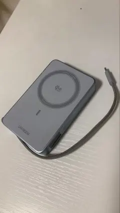 UGREEN ワイヤレスモバイルバッテリー グレーのサムネイル