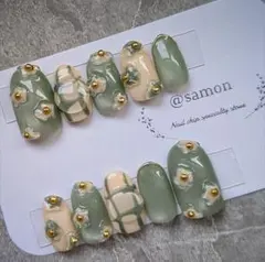 1002.【現品】人気デザイン　花柄　個性派ネイル　即日発送可