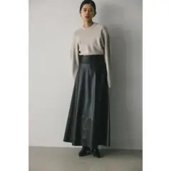 フェイクレザーフレアスカート　STYLEMIXERのサムネイル