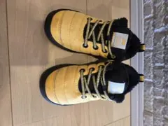 New Balance ファー付きブーツ イエロー/ブラック