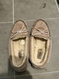 UGG モカシン ベージュ