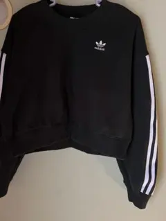adidas ブラック クロップドスウェット S