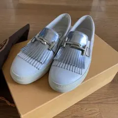 Item thumbnail for item 3f7cbdfe-c481-4d84-8999-f46cc1f1bdee