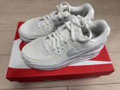 新品未使用　ナイキ エア マックス 90 LV8 SE