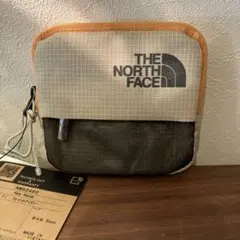 新品未使用品　ノースフェイス　ヘイジーワレット
