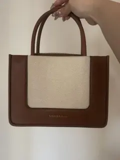 CHARLES & KEITH ハンドバッグのサムネイル