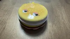 KALDI ハンバーガー型 チャック付き 缶ポーチ カラビナ付きのサムネイル
