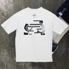 オールドイングリッシュロゴモックネックシャツ シロ L - メルカリ