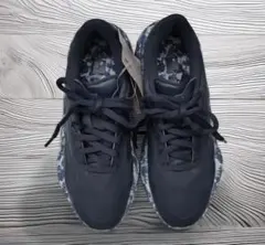 値下げ　PUMA 25.5cm スニーカー