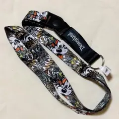 海外　ディズニー　ストラップ