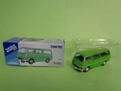 トミカリミテッドヴィンテージネオ ニッサン キャラバン・ホーミー 2台