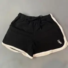 ブラック ショートパンツ Mサイズ