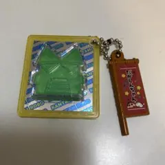 クレヨンしんちゃん　だがしんちゃん　ガチャガチャ　カンタム