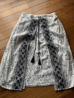 アズノウアズ オーラカ スカート