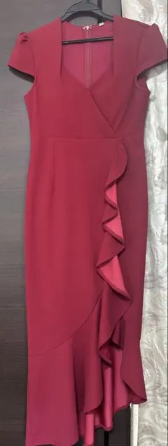 キャバドレス　ワインレッド　ウエストリボン付き