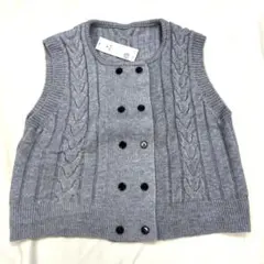 新品未使用 グレー ケーブル編み ニットベスト