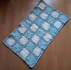 『ハンドメイド』手編み スクエアモチーフつなぎのブランケット