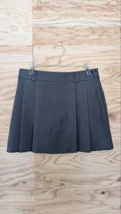 GU サイドプリーツスコート ダークグレー L