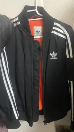 adidas ボンバージャケット MA-1 ブラック 短丈のサムネイル
