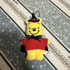 ディズニー　くまのプーさん　ハロウィーン　ぬいぐるみバッジ