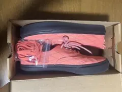 ピンク スニーカー