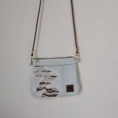 ハンドメイド　デニムリメイクバック　デニム×ヒョウ柄サコッシュ