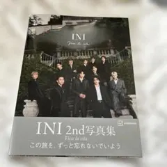 INI 2nd写真集 'Viva la vita'