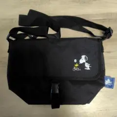 スヌーピーロゴスコラボ、刺繍 ブラックショルダーバッグ☆匿名配送☆