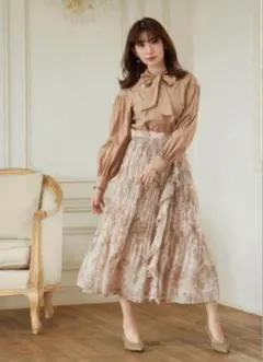 Her lip to Pleated Chiffon Long Skirtのサムネイル
